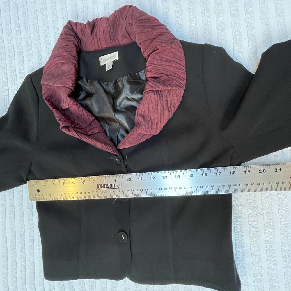 Anne Giorgio Women's Black with Ruffle Collar Crop Blazer Jacket Size Small - Picture 6 of 7
